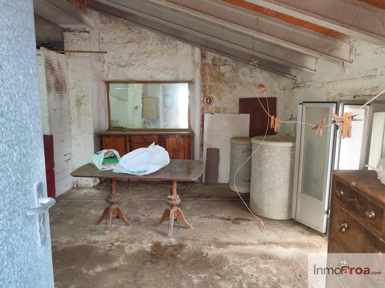 5 bedroom Villa for sale in Gatova with garage - € 80,000 (Ref: 9826140)
