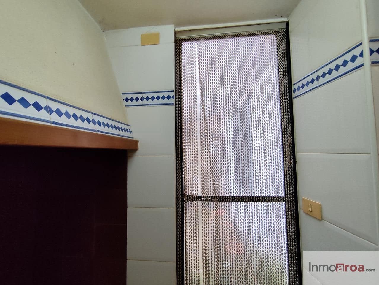 5 bedroom Villa for sale in Gatova with garage - € 80,000 (Ref: 9826140)