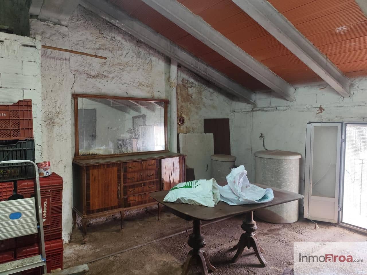 5 bedroom Villa for sale in Gatova with garage - € 80,000 (Ref: 9826140)