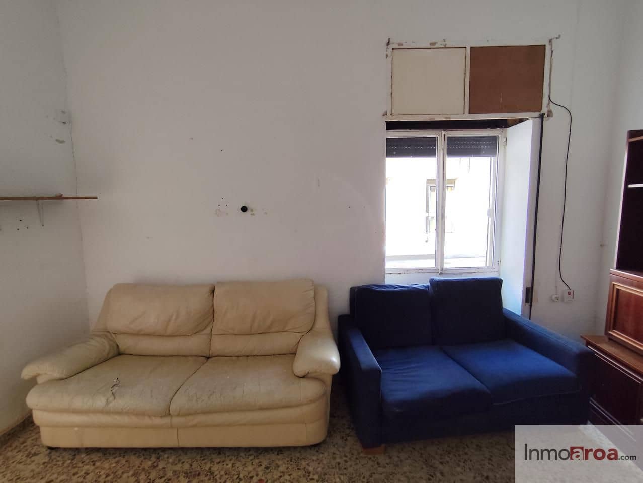 4 bedroom Villa for sale in Casas-Ibanez - € 139,000 (Ref: 9856274)