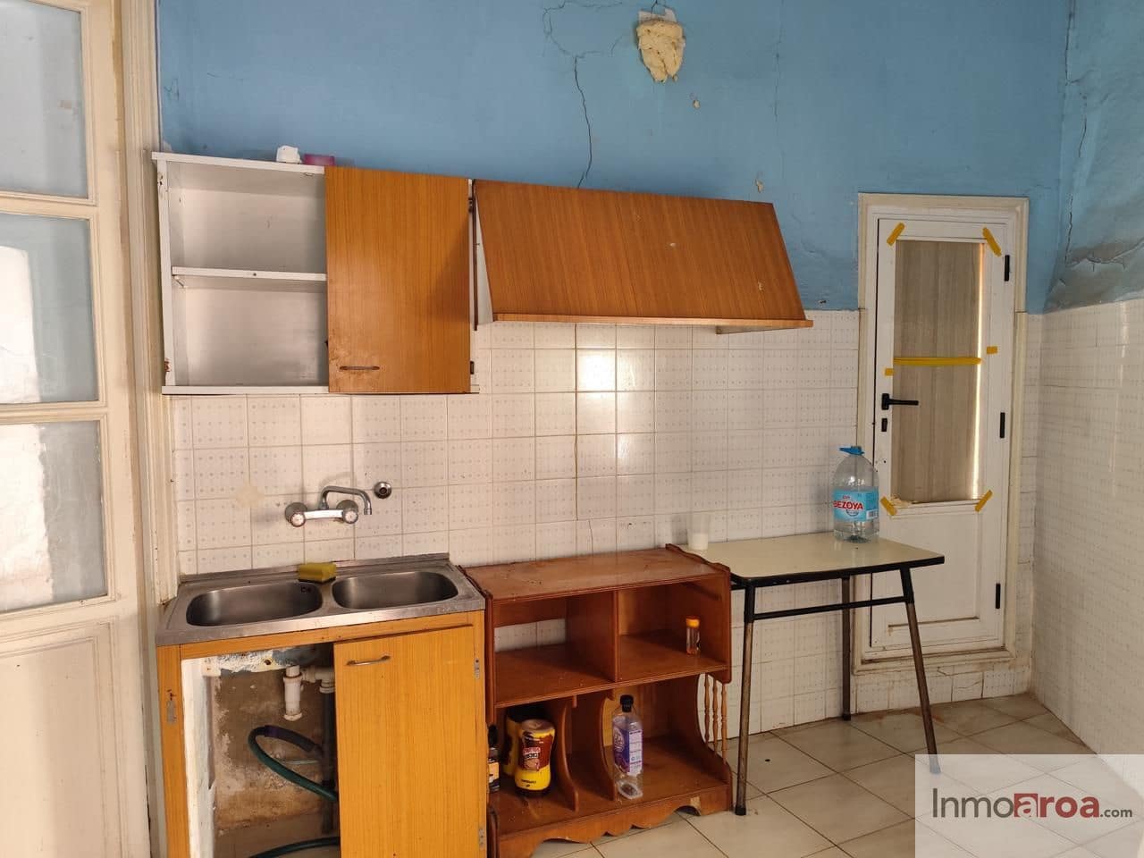 4 bedroom Villa for sale in Casas-Ibanez - € 139,000 (Ref: 9856274)