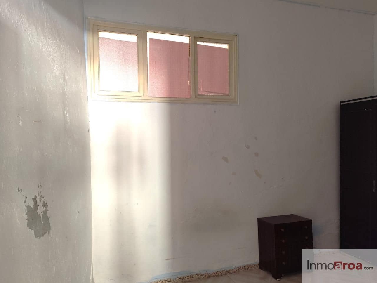 4 bedroom Villa for sale in Casas-Ibanez - € 139,000 (Ref: 9856274)