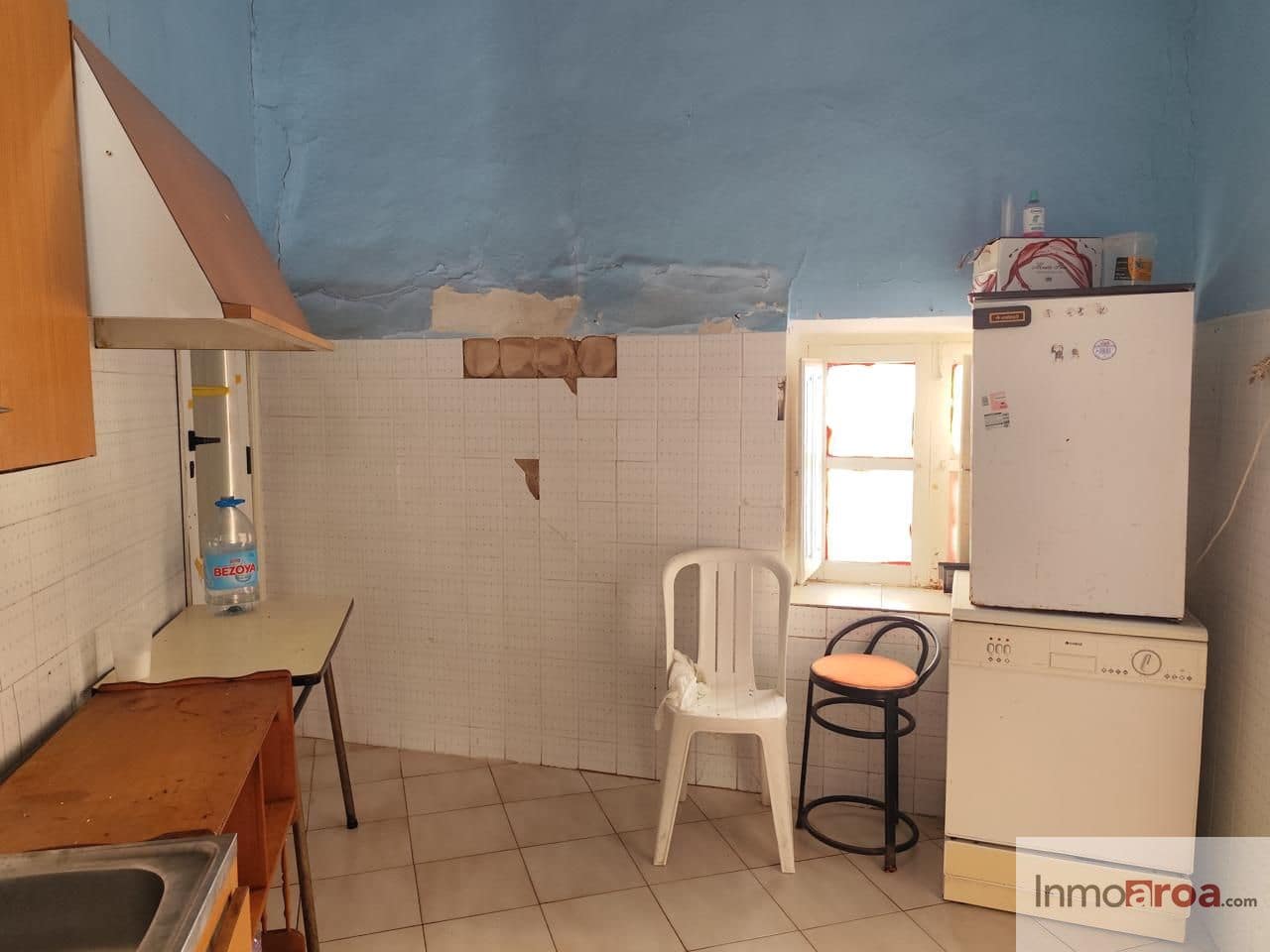 4 bedroom Villa for sale in Casas-Ibanez - € 139,000 (Ref: 9856274)
