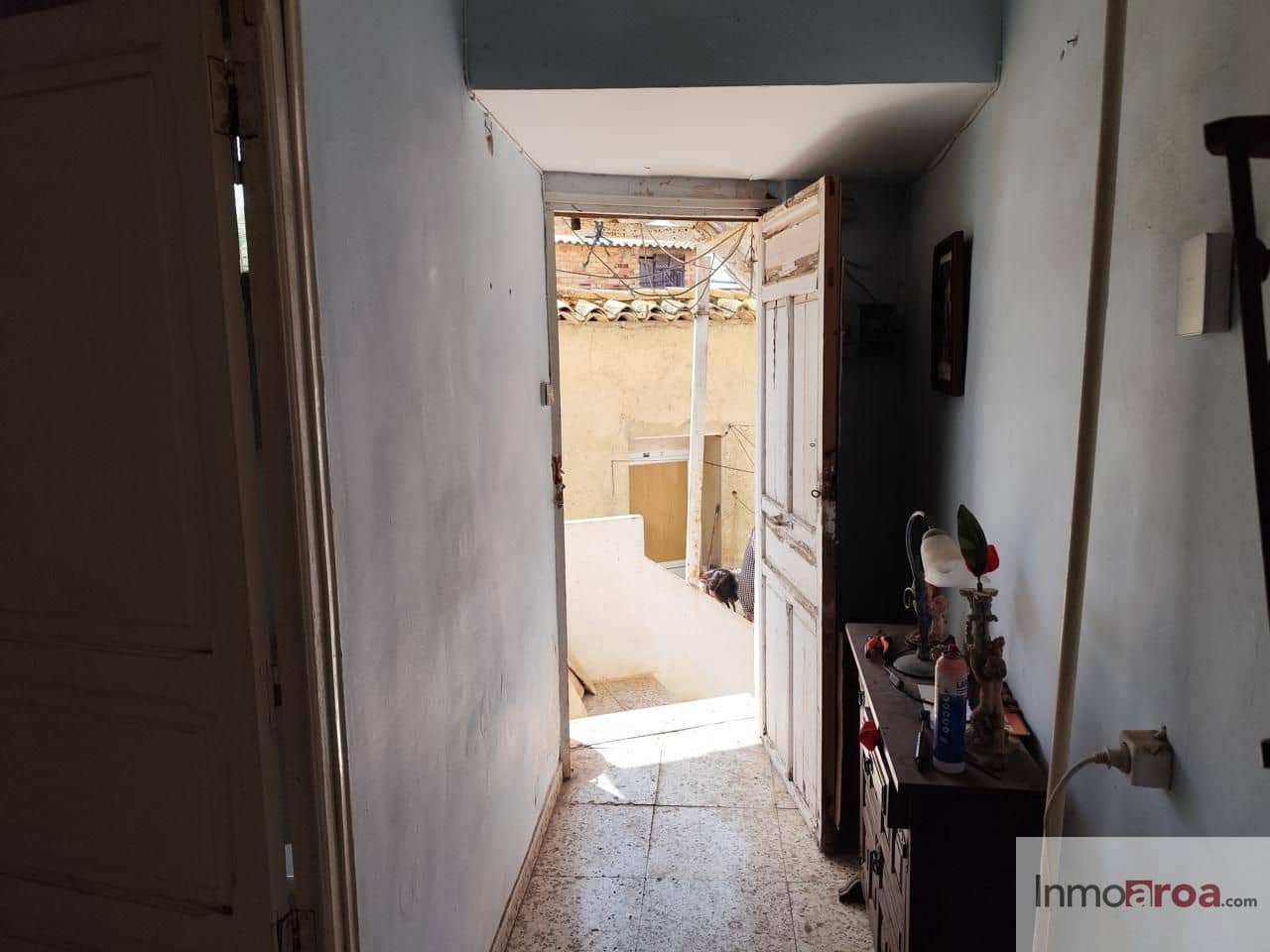 4 bedroom Villa for sale in Casas-Ibanez - € 139,000 (Ref: 9856274)