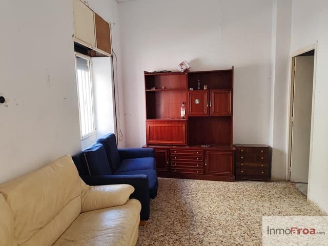 4 bedroom Villa for sale in Casas-Ibáñez - € 139,000 (Ref: 9856274)