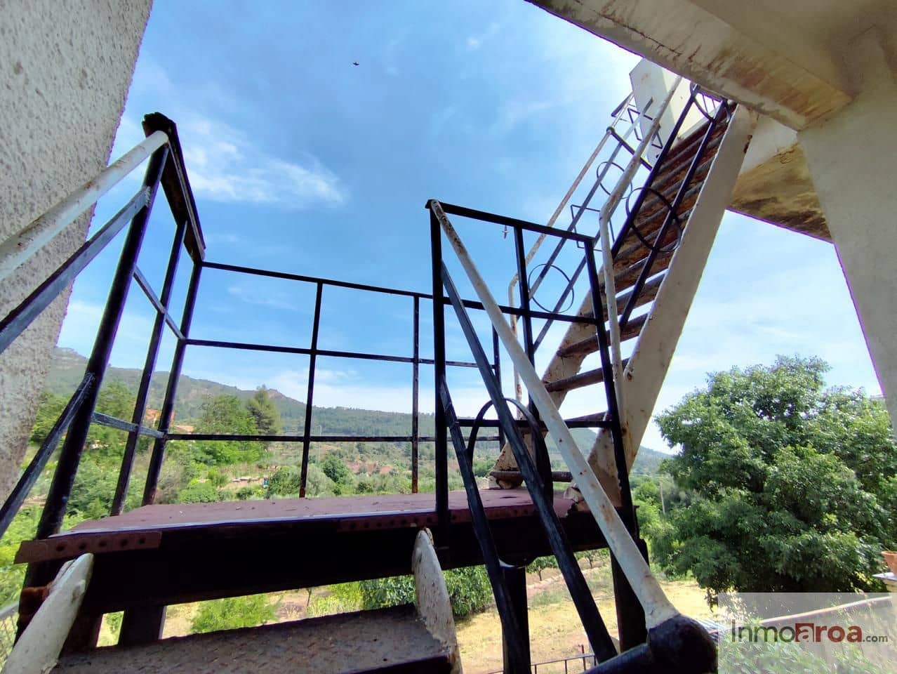 3 bedroom Villa for sale in Gatova with pool garage - € 140,000 (Ref: 9875823)