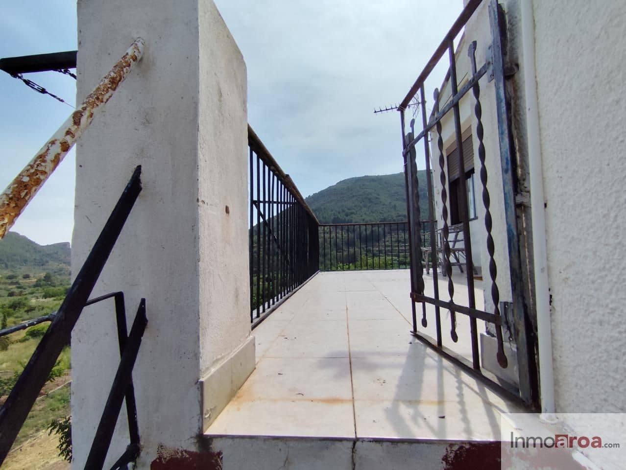 3 bedroom Villa for sale in Gatova with pool garage - € 140,000 (Ref: 9875823)