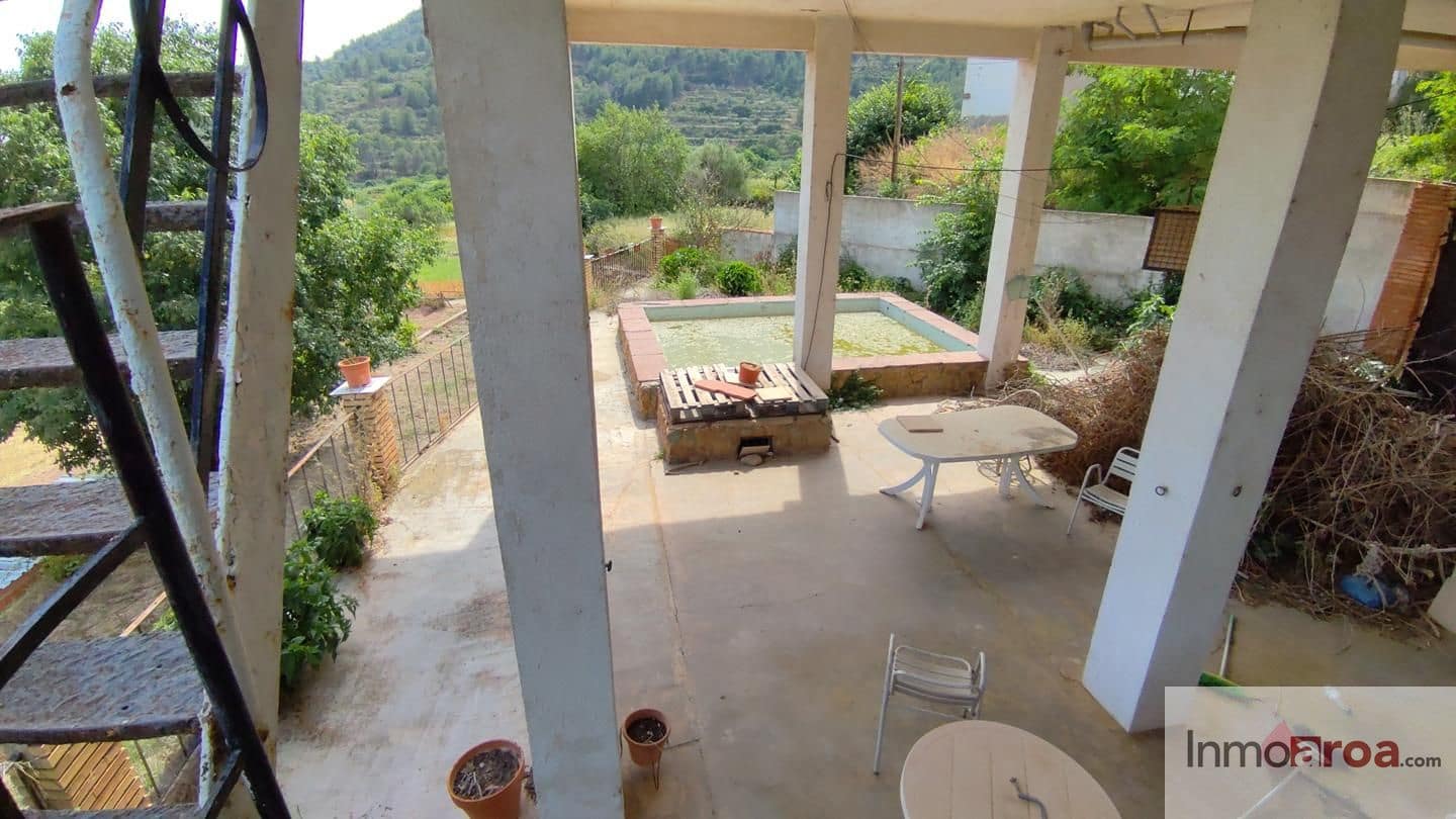 3 bedroom Villa for sale in Gatova with pool garage - € 140,000 (Ref: 9875823)