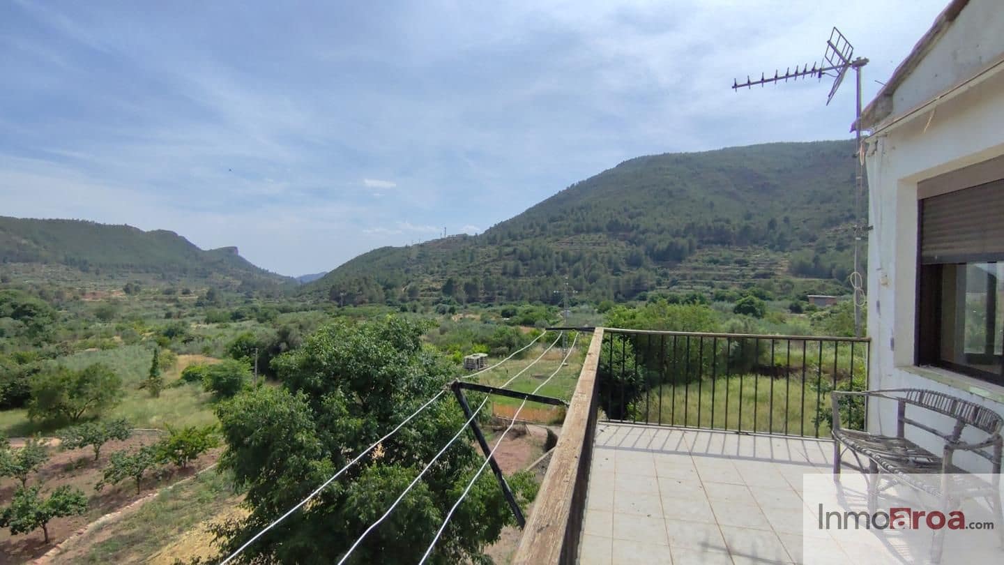 3 bedroom Villa for sale in Gatova with pool garage - € 140,000 (Ref: 9875823)