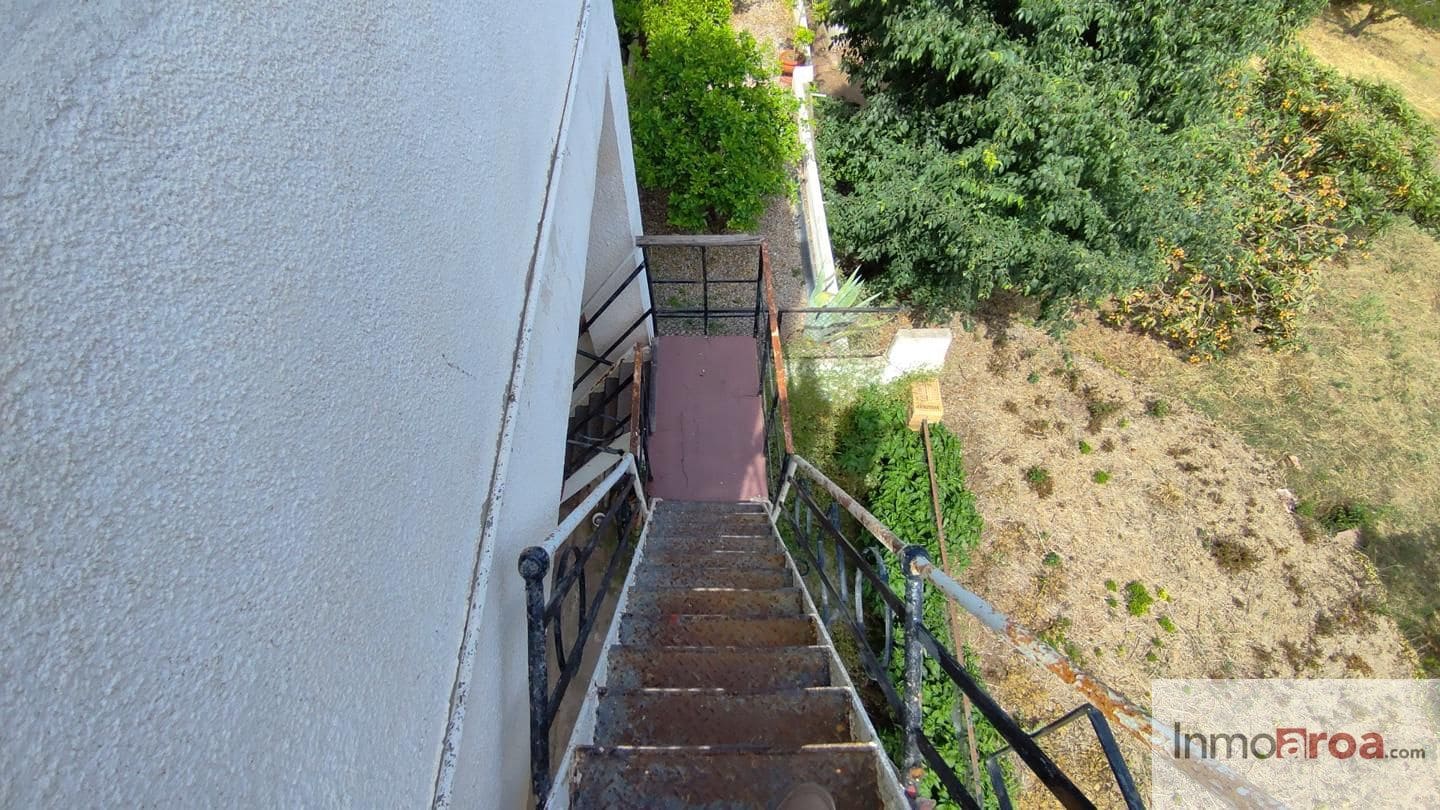 3 bedroom Villa for sale in Gatova with pool garage - € 140,000 (Ref: 9875823)