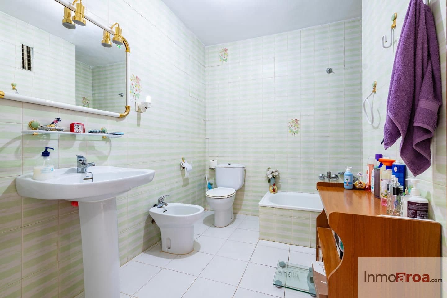 Chalet de 4 habitaciones en València ciudad en venta - 590.000 € (Ref: 9893102)