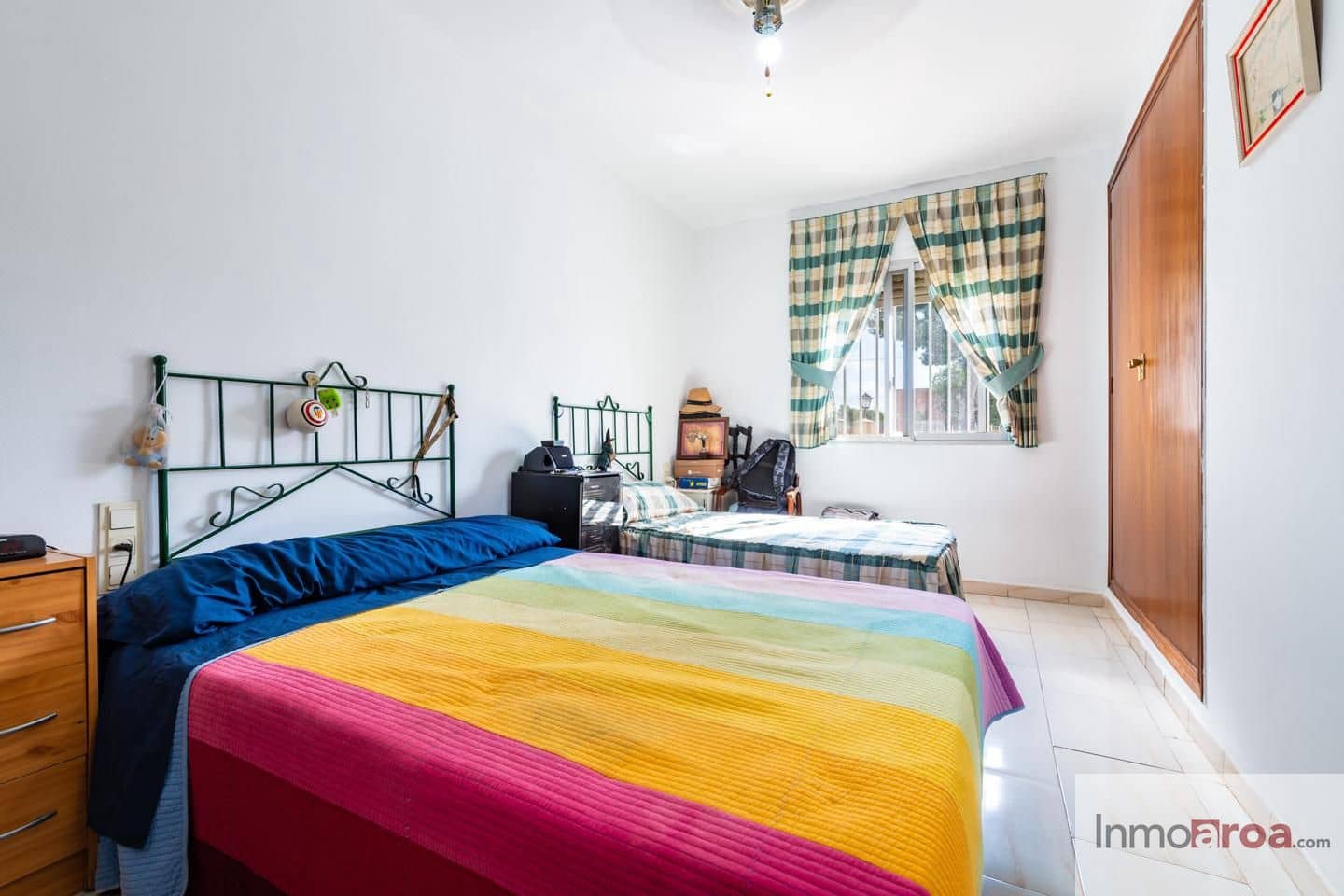 Chalet de 4 habitaciones en València ciudad en venta - 590.000 € (Ref: 9893102)