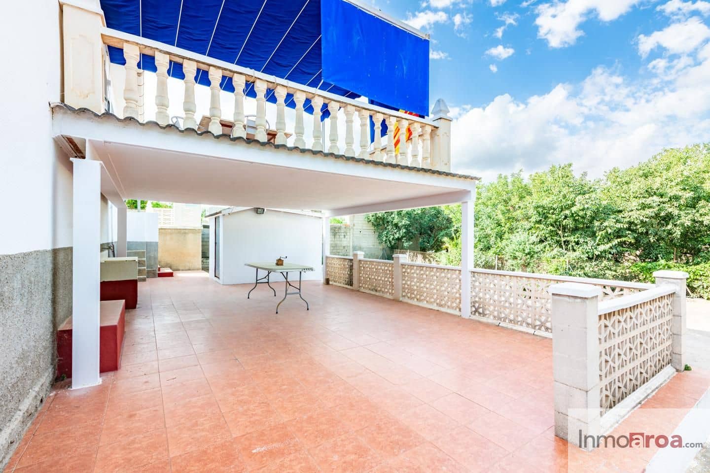 Chalet de 4 habitaciones en València ciudad en venta - 590.000 € (Ref: 9893102)