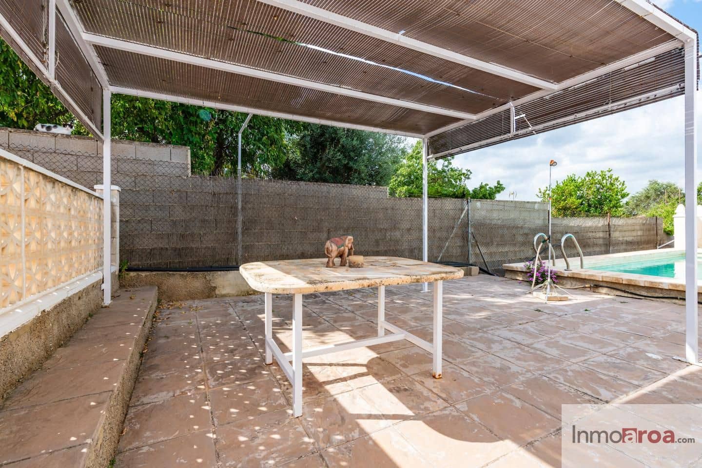 Chalet de 4 habitaciones en València ciudad en venta - 590.000 € (Ref: 9893102)