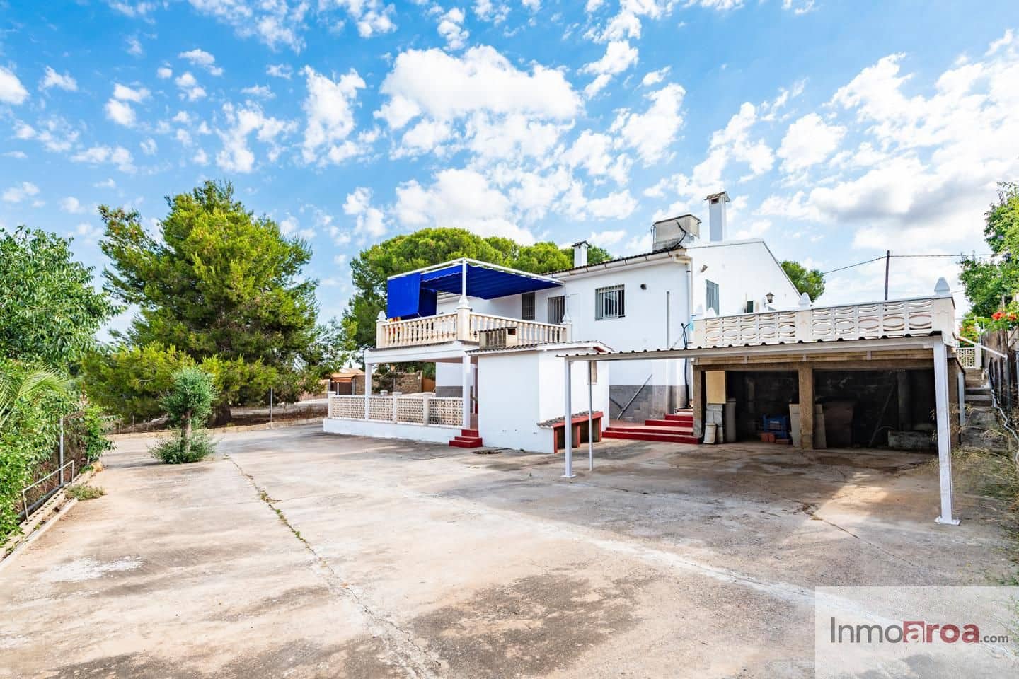 Chalet de 4 habitaciones en València ciudad en venta - 590.000 € (Ref: 9893102)