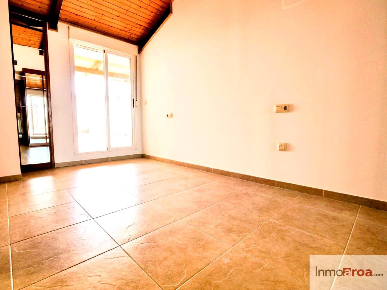 3 bedroom Flat for sale in Betera with garage - € 320,000 (Ref: 9914883)