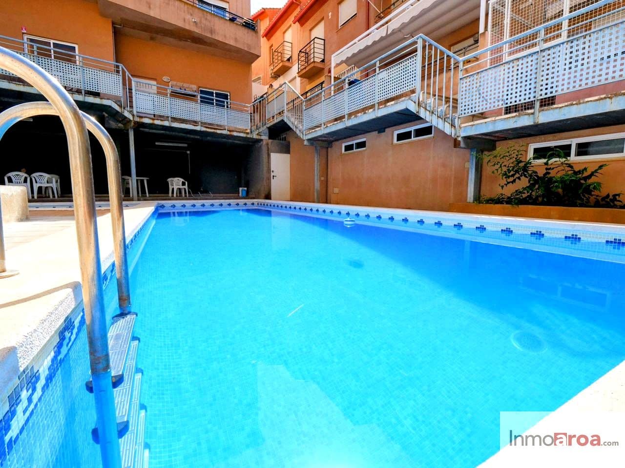 3 bedroom Villa for sale in Gilet with pool garage - € 250,000 (Ref: 9921113)