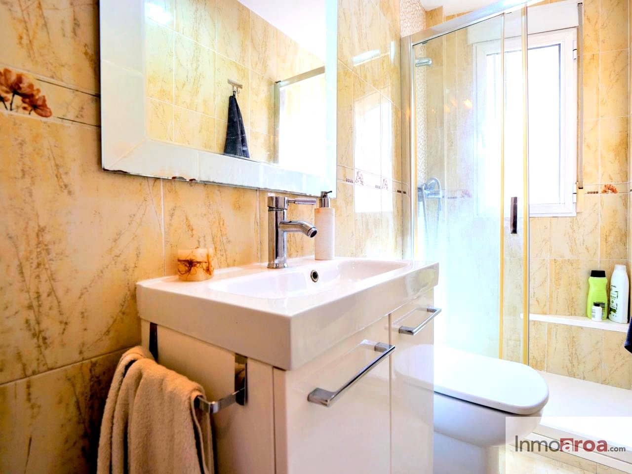 3 bedroom Villa for sale in Gilet with pool garage - € 250,000 (Ref: 9921113)