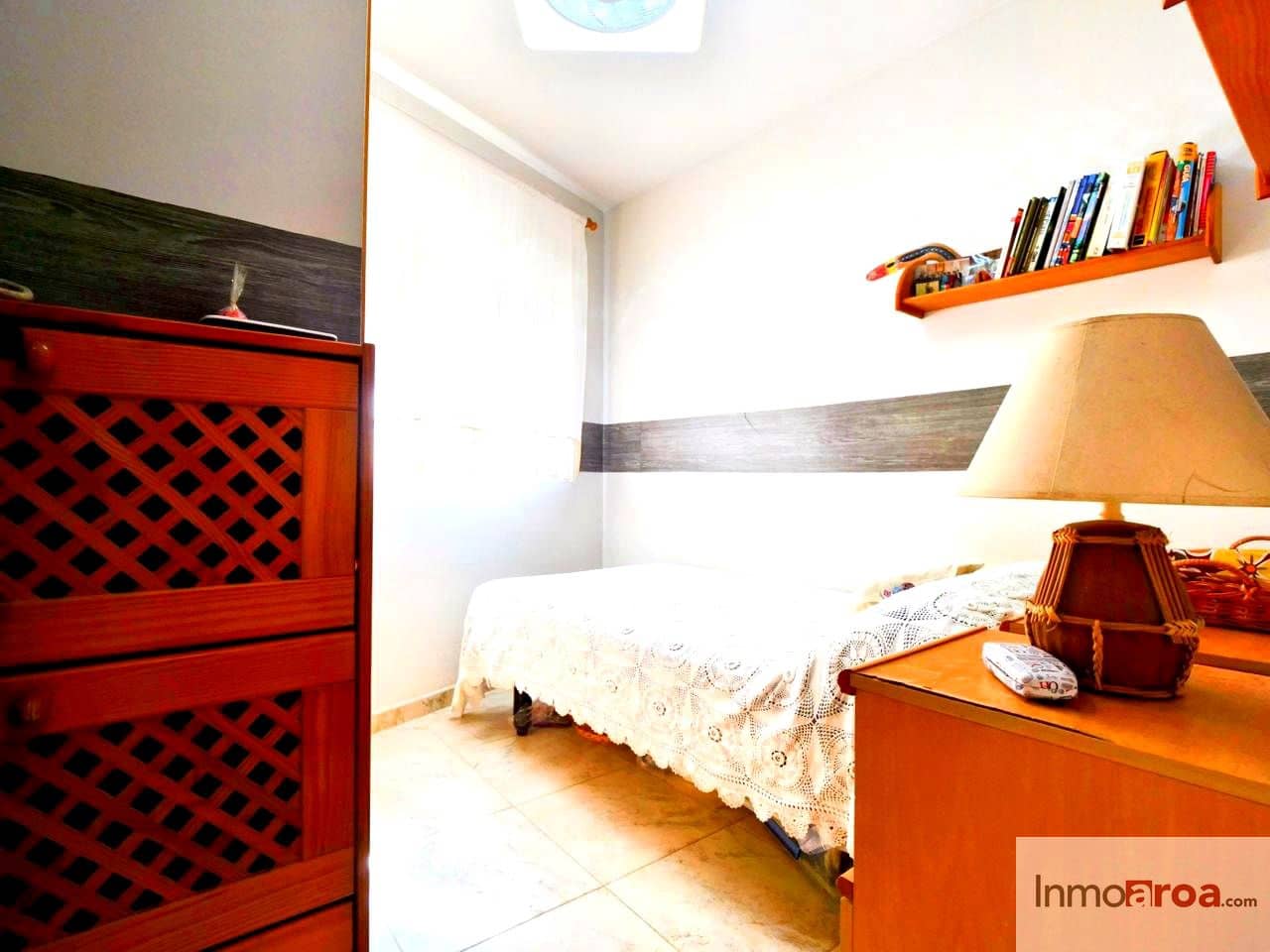 3 bedroom Villa for sale in Gilet with pool garage - € 250,000 (Ref: 9921113)
