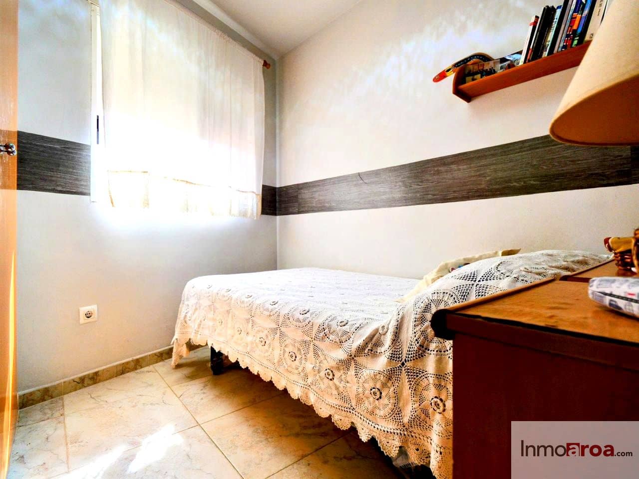 3 bedroom Villa for sale in Gilet with pool garage - € 250,000 (Ref: 9921113)