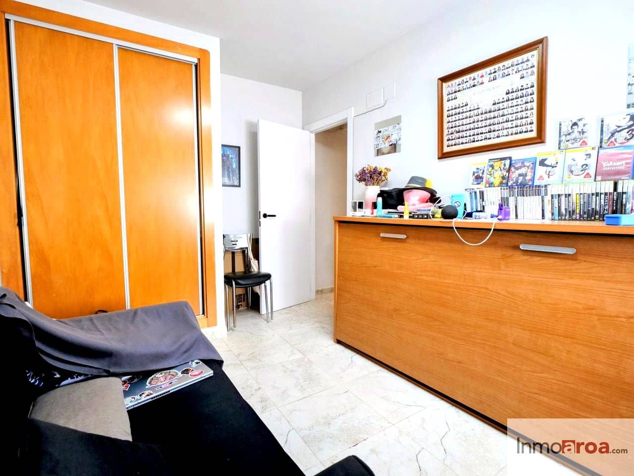 3 bedroom Villa for sale in Gilet with pool garage - € 250,000 (Ref: 9921113)