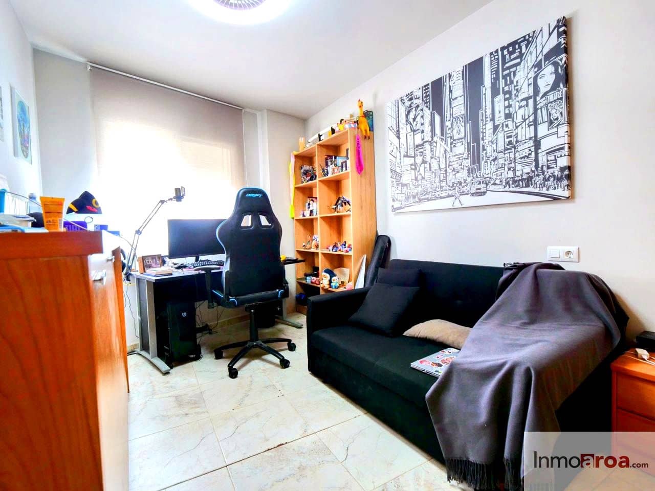 3 bedroom Villa for sale in Gilet with pool garage - € 250,000 (Ref: 9921113)
