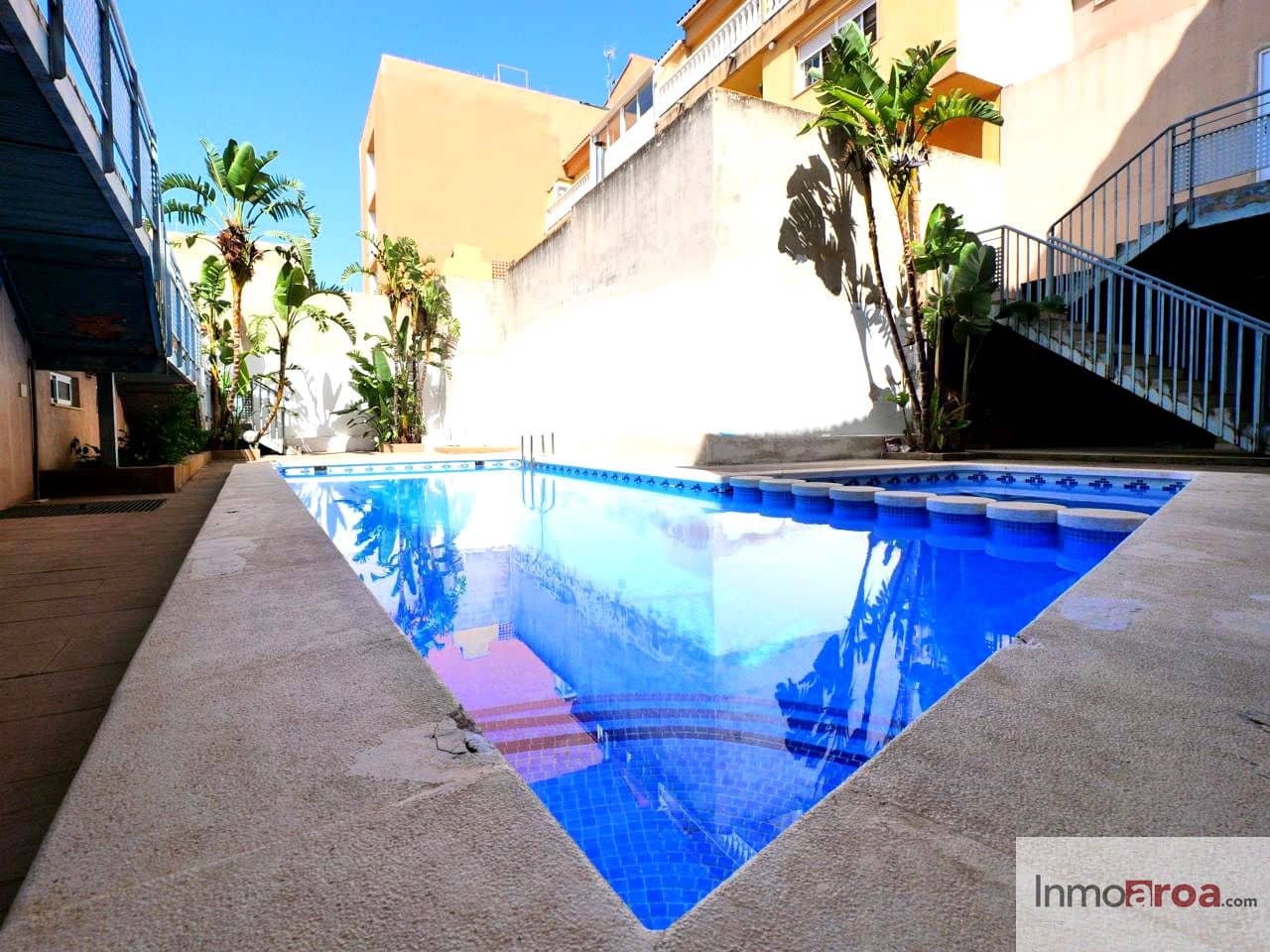 3 bedroom Villa for sale in Gilet with pool garage - € 250,000 (Ref: 9921113)