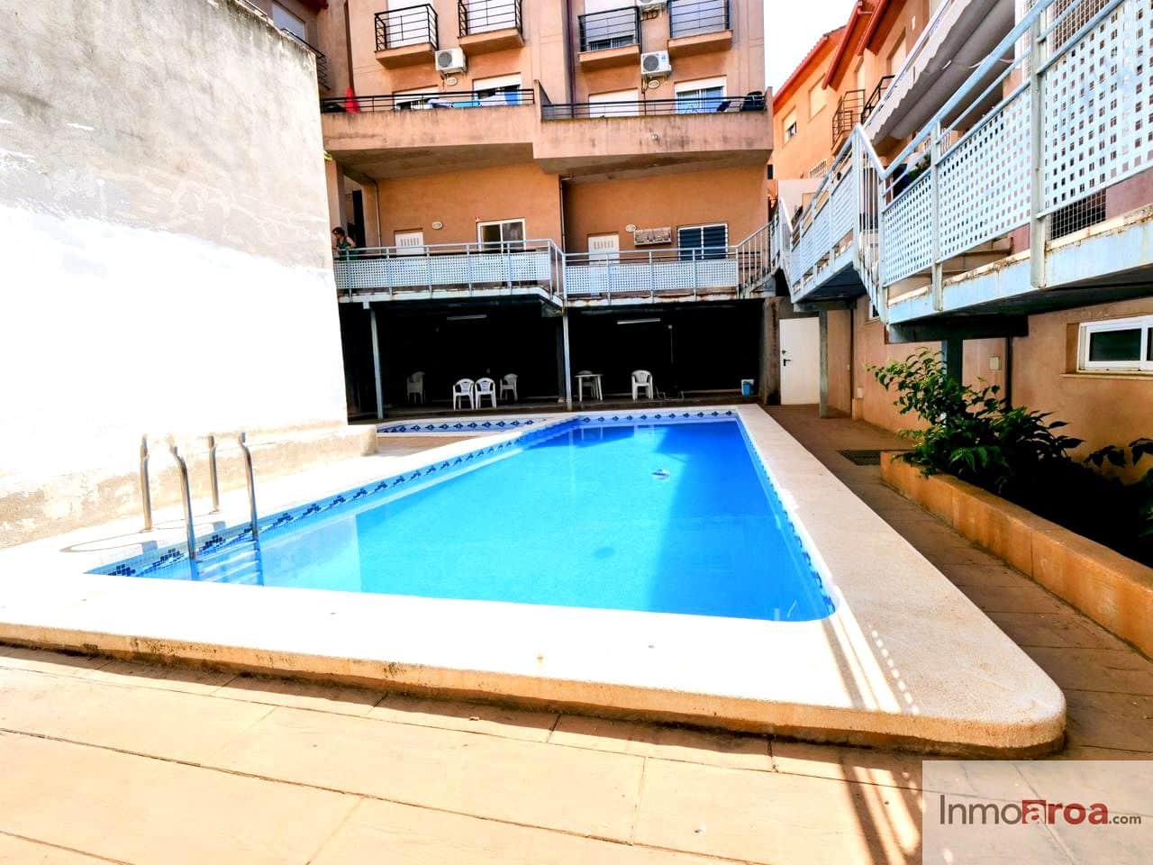 3 bedroom Villa for sale in Gilet with pool garage - € 250,000 (Ref: 9921113)