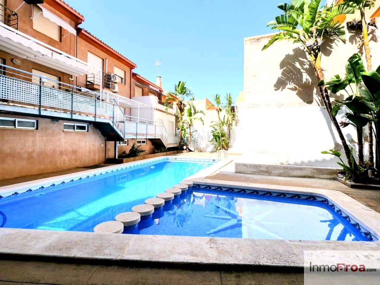 3 bedroom Villa for sale in Gilet with pool garage - € 250,000 (Ref: 9921113)