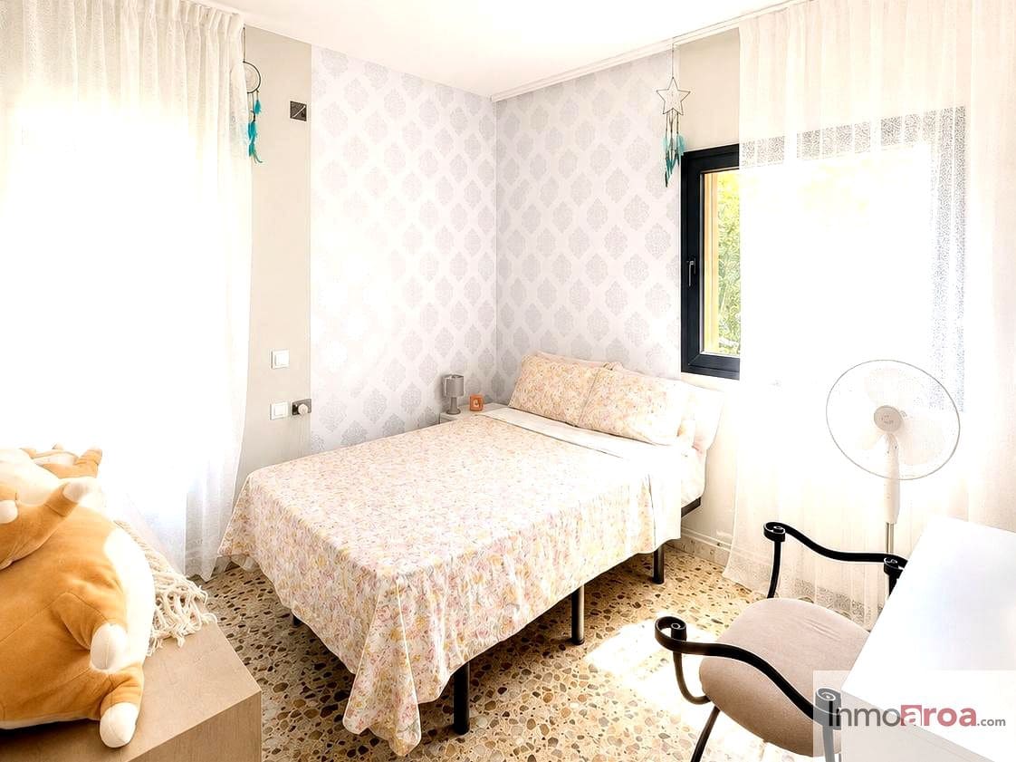 5 soveværelse Villa til salg i Pucol med swimmingpool - € 1.100.000 (Ref: 9932205)
