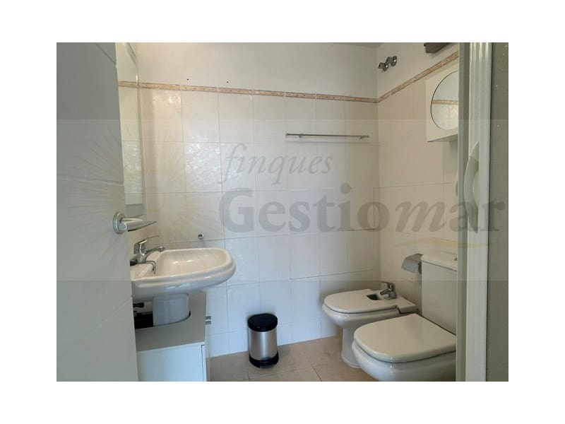 Apartamento de 3 habitaciones en Miami Playa / Miami Platja en venta con piscina garaje - 329.000 € (Ref: 10025367)