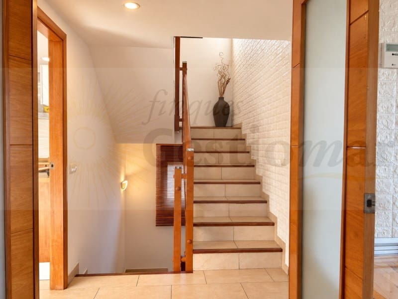 5 chambre Villa/Maison à vendre à Riudecanyes avec piscine garage - 695 000 € (Ref: 10135932)