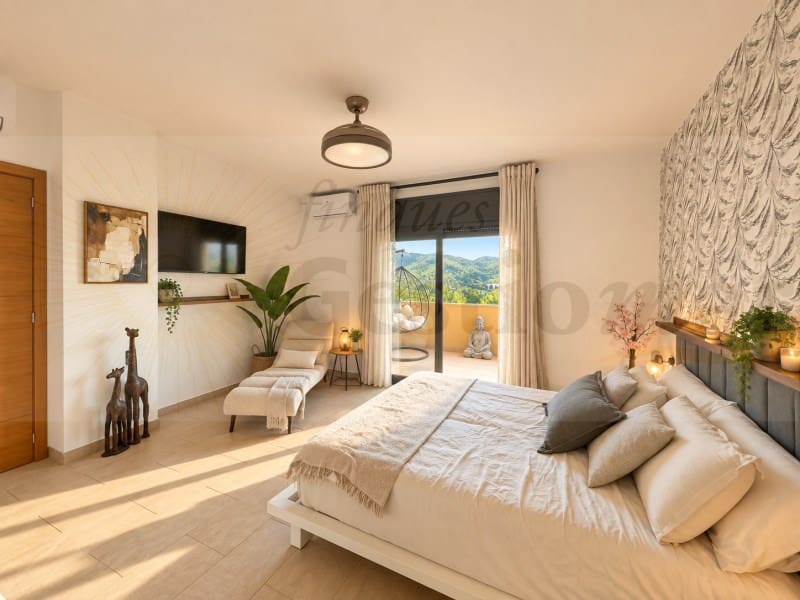 5 chambre Villa/Maison à vendre à Riudecanyes avec piscine garage - 695 000 € (Ref: 10135932)