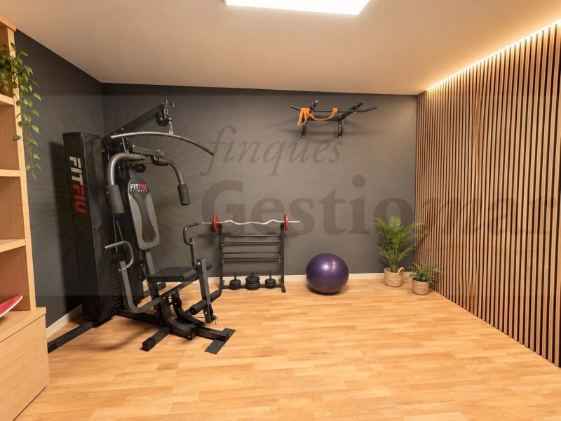 5 chambre Villa/Maison à vendre à Riudecanyes avec piscine garage - 695 000 € (Ref: 10135932)
