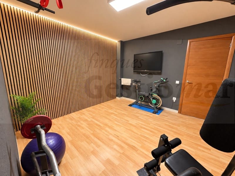 5 chambre Villa/Maison à vendre à Riudecanyes avec piscine garage - 695 000 € (Ref: 10135932)