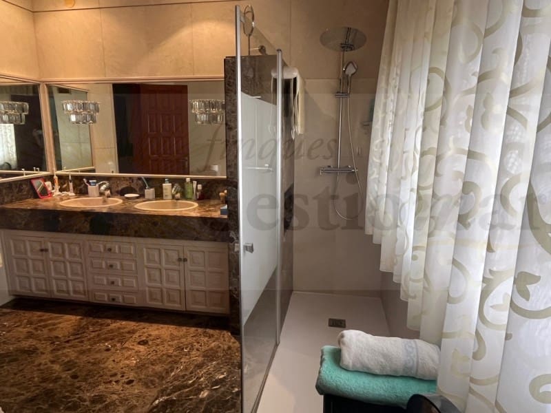 4 soveværelse Villa til salg i Cambrils med garage - € 745.000 (Ref: 9130997)