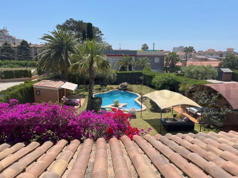 4 soveværelse Villa til salg i Cambrils med garage - € 745.000 (Ref: 9130997)