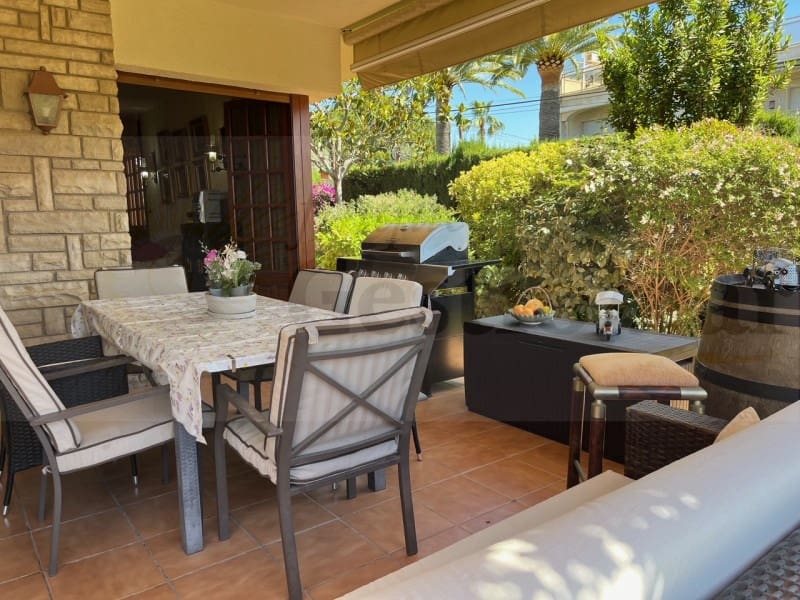 4 soveværelse Villa til salg i Cambrils med garage - € 745.000 (Ref: 9130997)