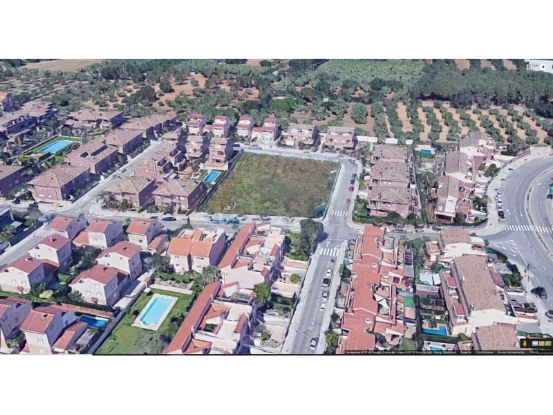 4 bedroom Semi-detached Villa for sale in Cambrils with pool - € 484,000 (Ref: 9131001)