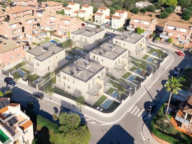 4 soveværelse Semi-Rækkehus til salg i Cambrils med swimmingpool - € 459.440 (Ref: 9131001)