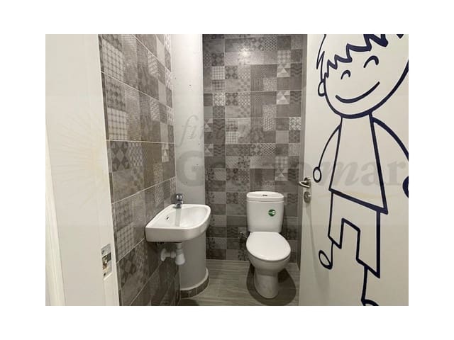 Commercieel te koop in Cambrils - € 330.000 (Ref: 9131003)