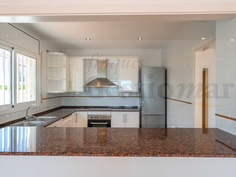 3 soverom Kjedet enebolig til salgs i Cambrils med garasje - € 1 250 000 (Ref: 9131005)