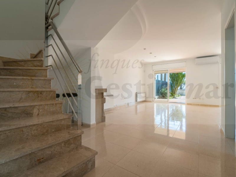 3 soverom Kjedet enebolig til salgs i Cambrils med garasje - € 1 250 000 (Ref: 9131005)