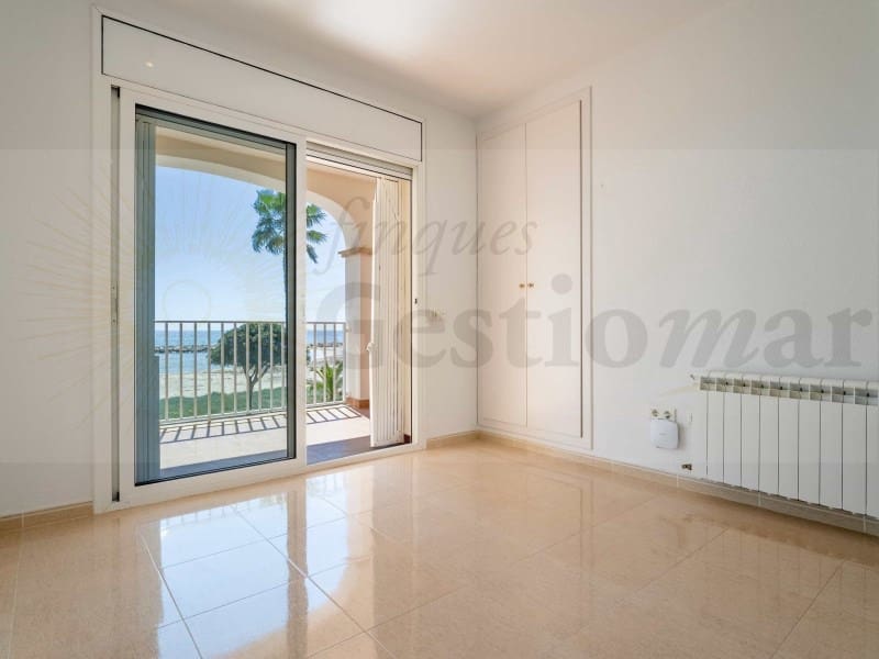 3 soverom Kjedet enebolig til salgs i Cambrils med garasje - € 1 250 000 (Ref: 9131005)