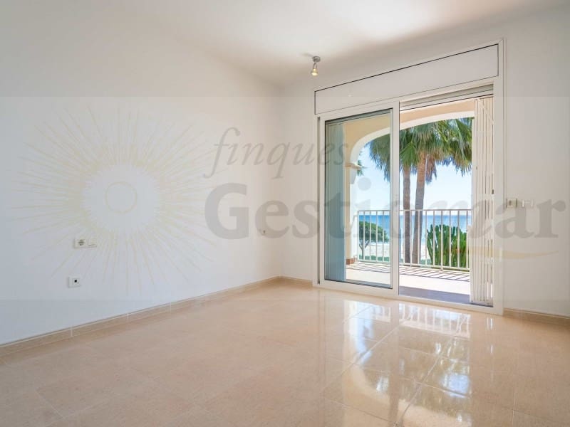 3 soverom Kjedet enebolig til salgs i Cambrils med garasje - € 1 250 000 (Ref: 9131005)