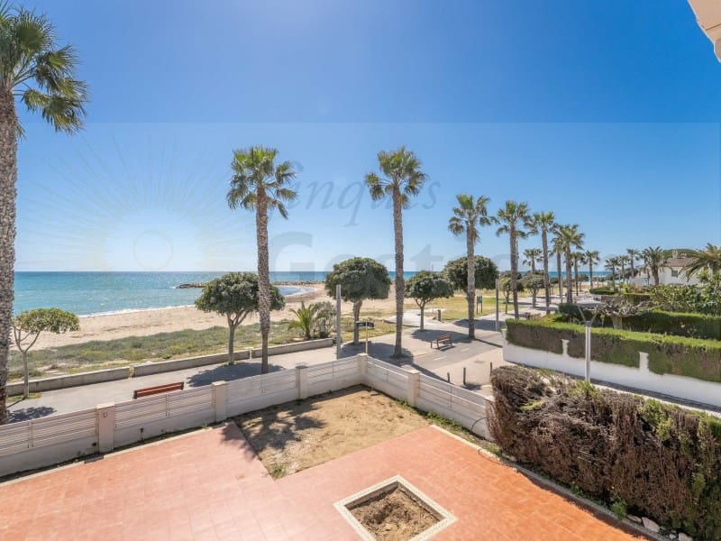 3 soverom Kjedet enebolig til salgs i Cambrils med garasje - € 1 250 000 (Ref: 9131005)