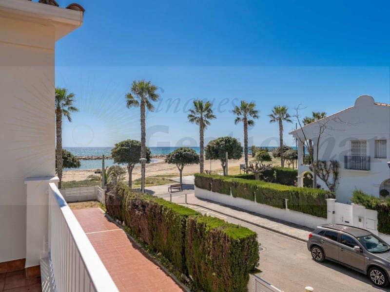 3 soverom Kjedet enebolig til salgs i Cambrils med garasje - € 1 250 000 (Ref: 9131005)