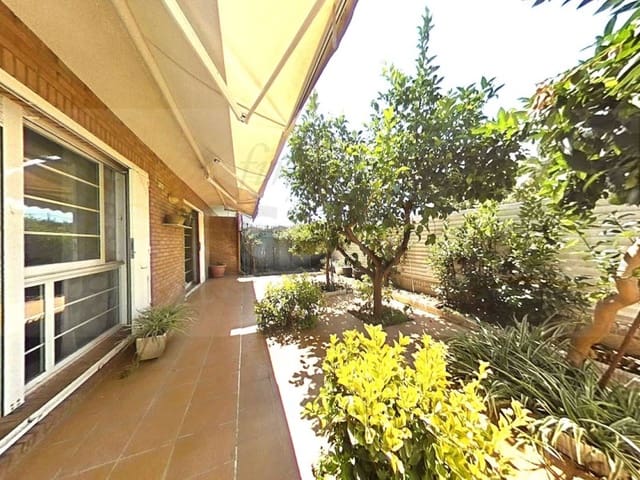 4 soveværelse Semi-Rækkehus til salg i Cambrils med garage - € 350.000 (Ref: 9131010)