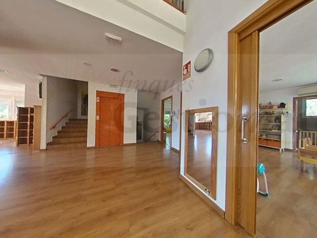 Kommersiell til salgs i Vilafortuny, Cambrils - € 650 000 (Ref: 9131011)