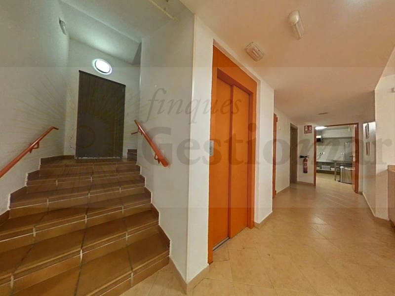 Commercial for sale in Cambrils - € 650,000 (Ref: 9131011)